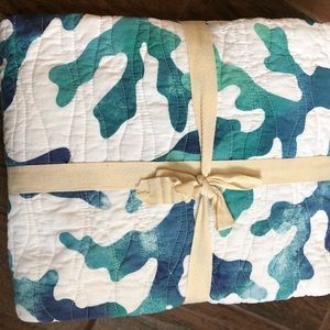Blue Green Coral beach throw blanket NWT CF Home